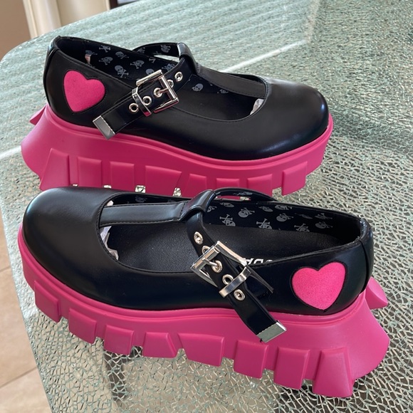 lamoda Shoes - LAMODA Wedge Shoes NWOT
